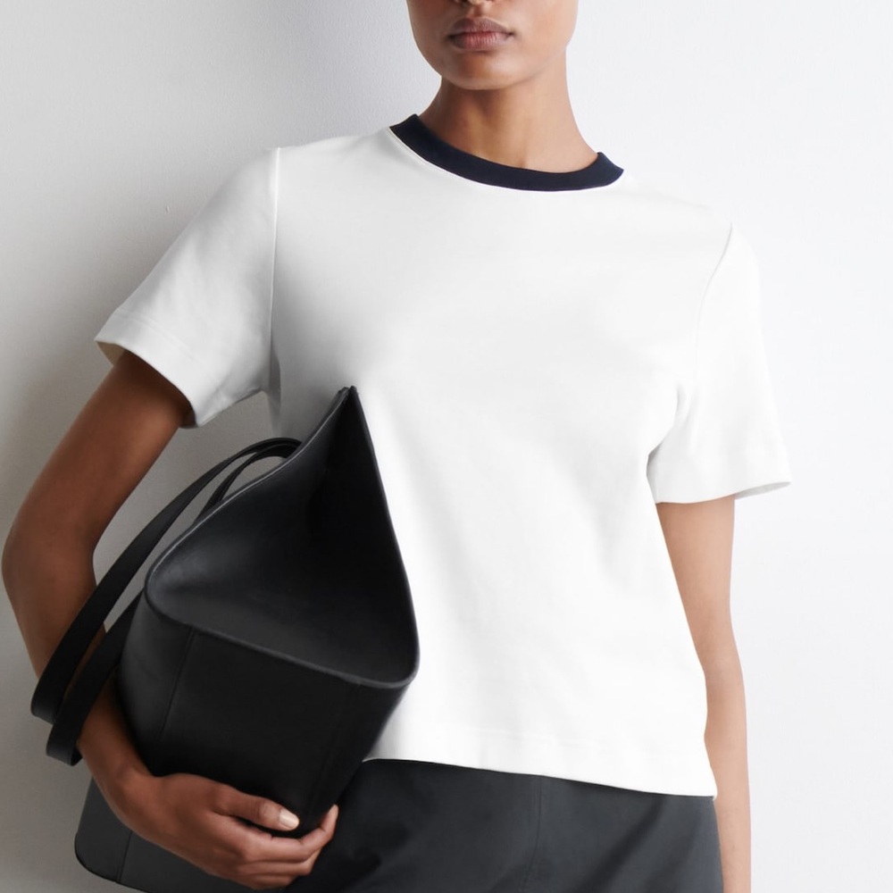 Cos Clean Cut Regular T-Shirt Black And White